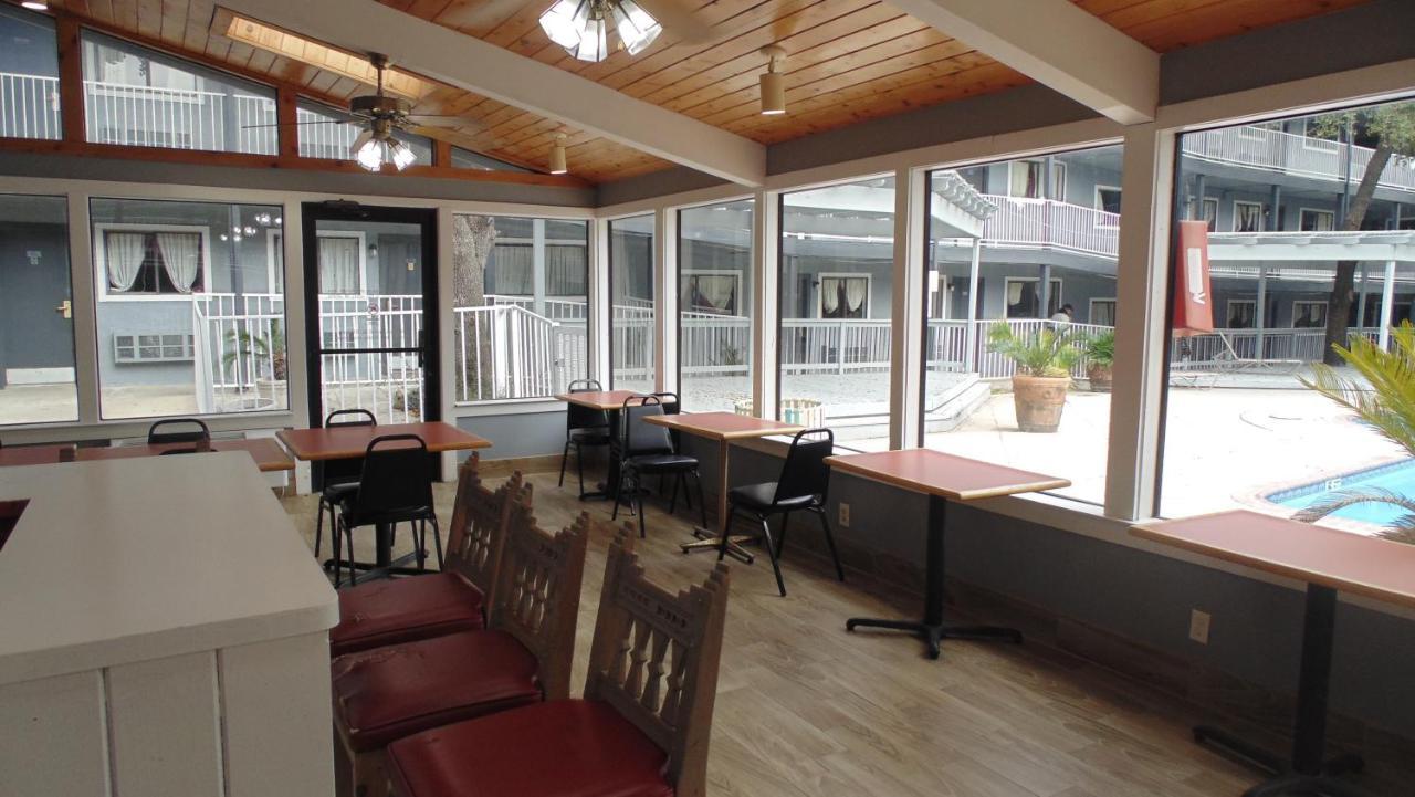 Home Suites San Antonio Kültér fotó